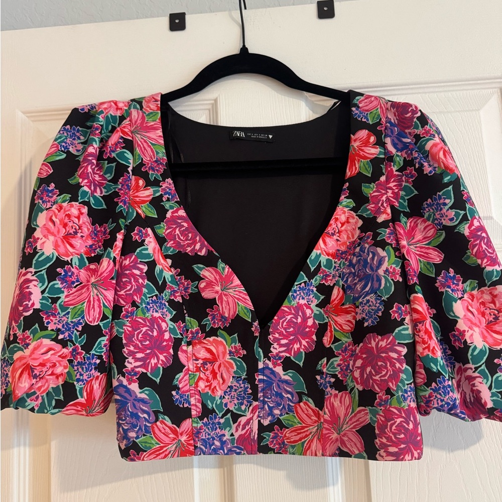 Zara Multicolor Floral Puff Sleeve Top